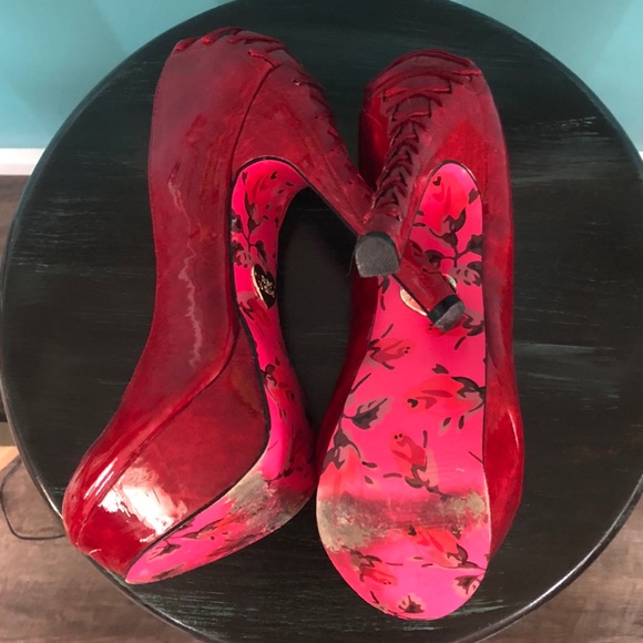Betsey Johnson heels 👠 - Picture 5 of 8
